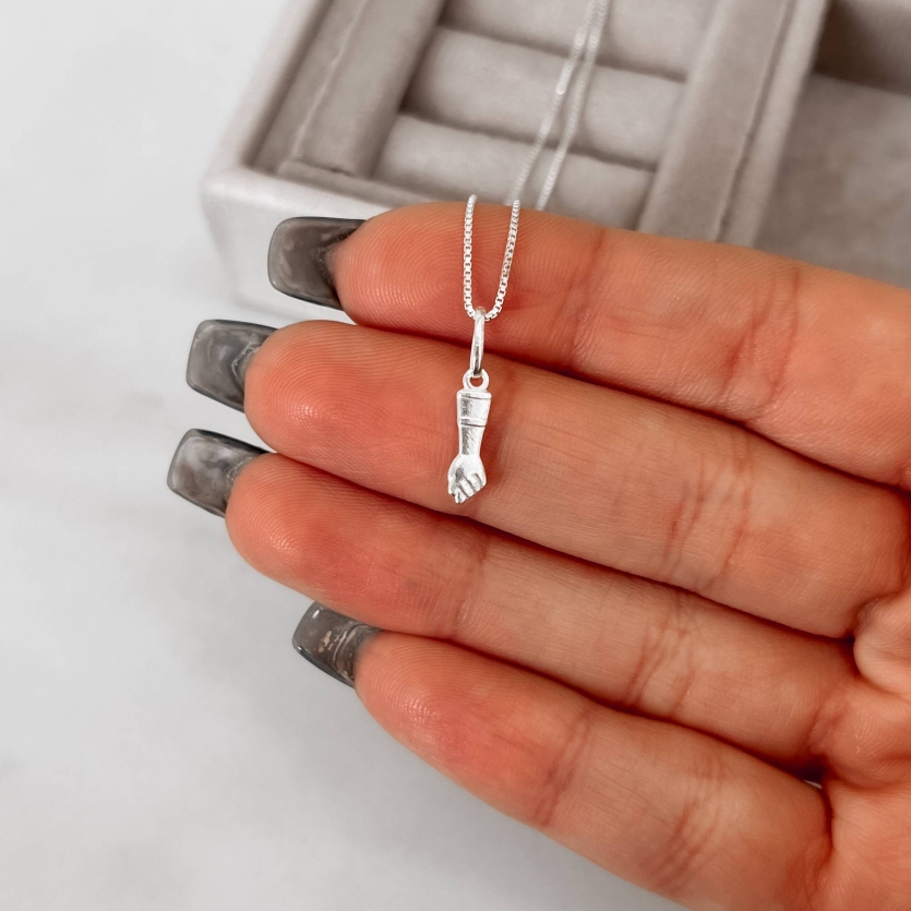 GARGANTILHA 45 CM COM PINGENTE FIGA PRATA 925