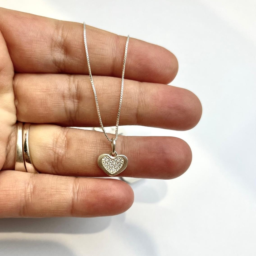 Gargantilha veneziana 45 cm e pingente cravejado em coração prata 925
