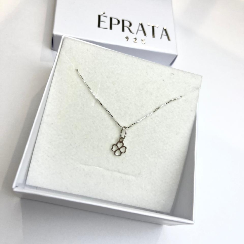 Gargantilha veneziana 45 cm com pingente trevo vazado delicado em prata 925