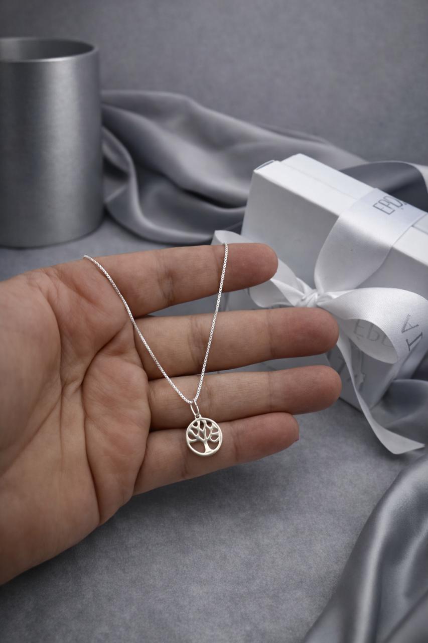 Gargantilha arvore da vida 12mm vazada prata 925