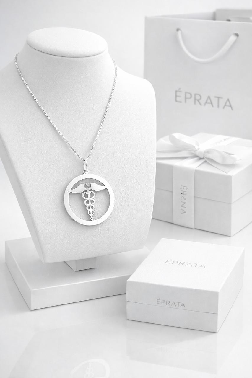 Gargantilha V15 45 cm com pingente laiser simbolo de medicina 2,1 cm prata 925